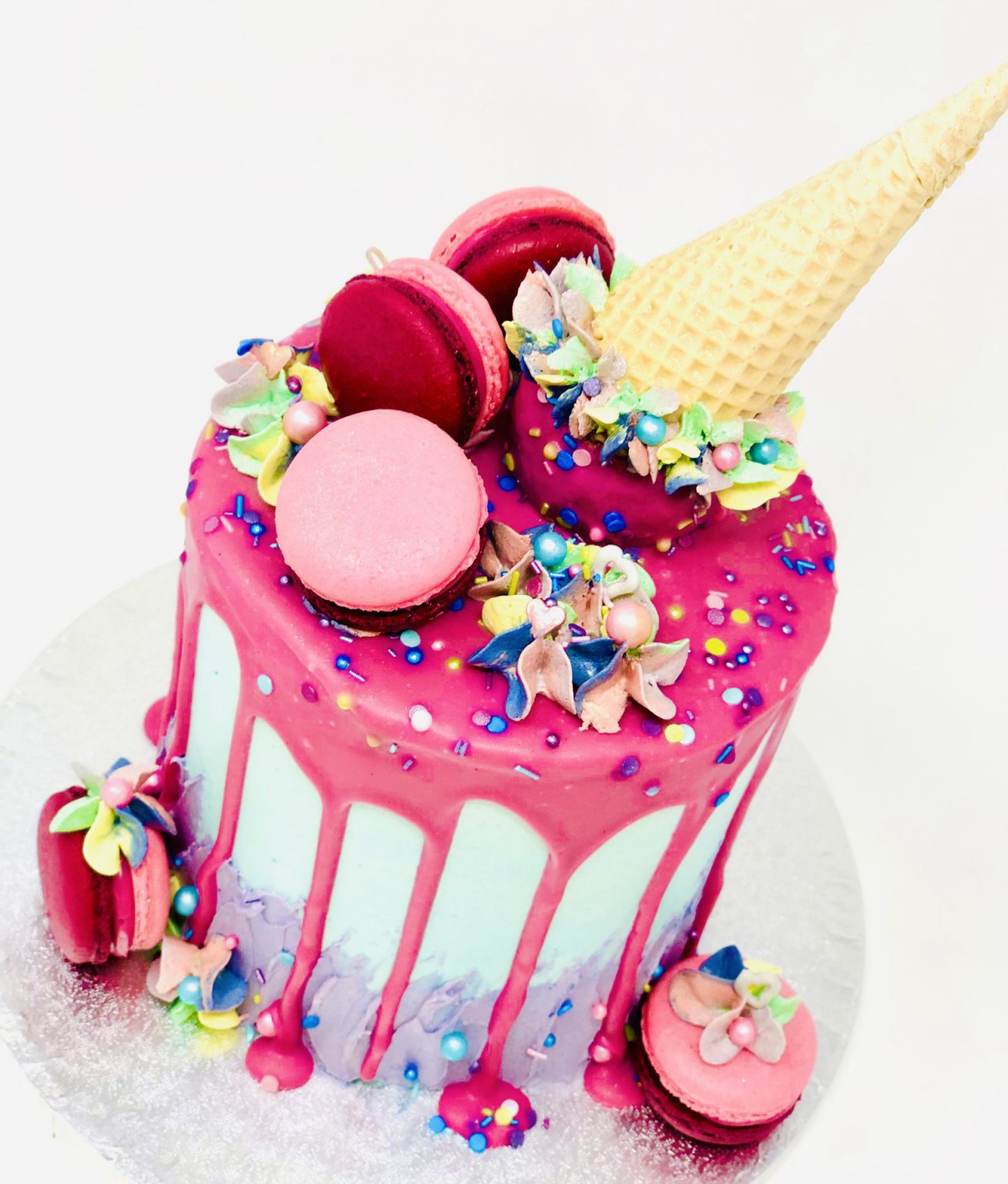 Ice Cream Cone Drip Cake 7marvels Cakes And Macarons